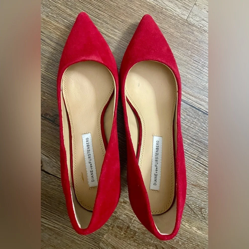 Diane Von Furstenberg Heels Shoes US 6 Red Suede Pointed Toe Christmas Holiday - Picture 4 of 12